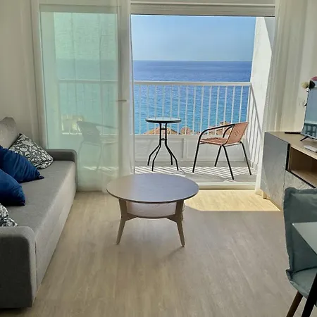 شقة Penthouse With Sea Views