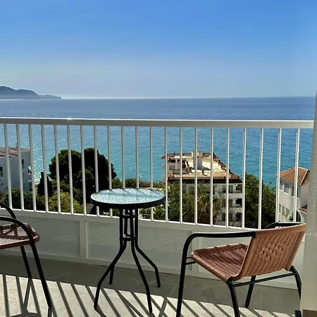 Penthouse With Sea Views