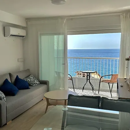Penthouse With Sea Views Appartamento Nerja